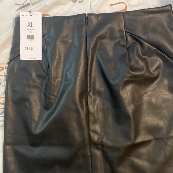 Akita Faux Leather Skirt - Picture 3 of 3